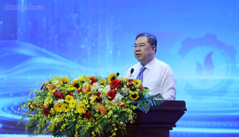Phó Thủ tướng Thường trực Phạm Gia Túc: Dung Quất cần trở thành một trong những trung tâm kinh tế biển năng động- Ảnh 1.