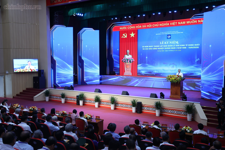 Phó Thủ tướng Thường trực Phạm Gia Túc: Dung Quất cần trở thành một trong những trung tâm kinh tế biển năng động- Ảnh 2.