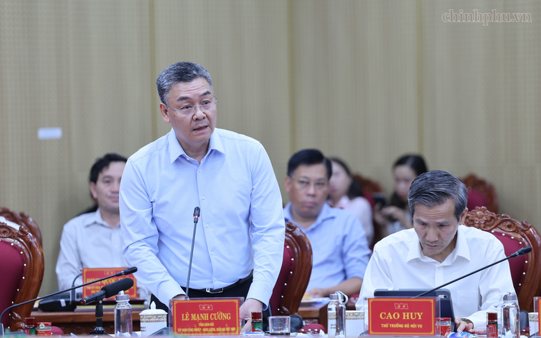 Phó Thủ tướng Thường trực Phạm Gia Túc: Quảng Ngãi cần phát huy tối đa tiềm năng, tạo động lực tăng trưởng mới- Ảnh 7.