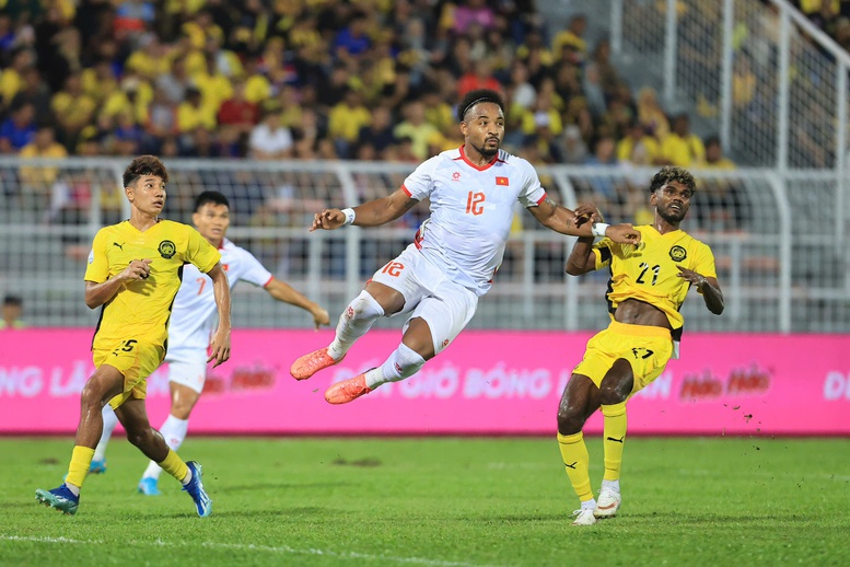 Bán kết ASEAN Cup 2026: Việt Nam tạo được lợi thế lớn trước trận bán kết lượt về- Ảnh 1.