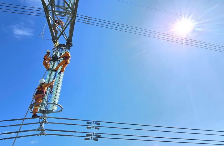 Nắng nóng, phụ tải điện tăng 2.700 MW chỉ trong 30 phút- Ảnh 1.