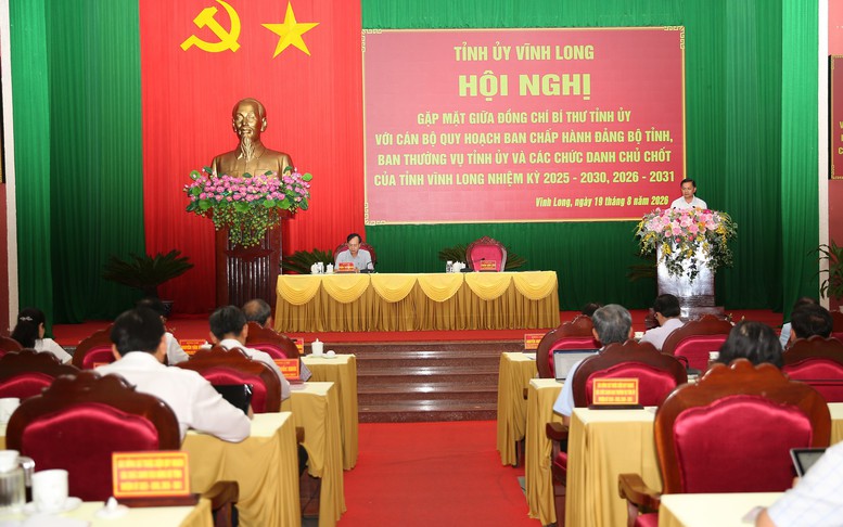 Bí thư Vĩnh Long: Cống hiến mới là mục tiêu của người cán bộ