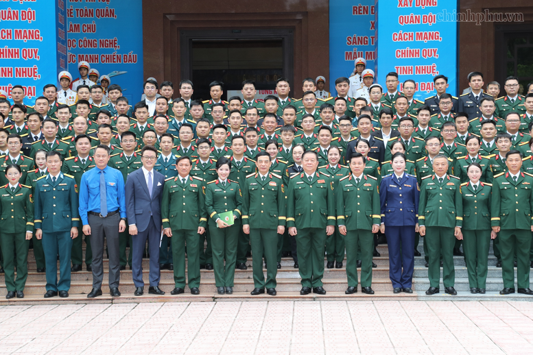 Khơi dậy tiềm năng nghiên cứu sáng tạo của thanh niên Quân đội- Ảnh 4.
