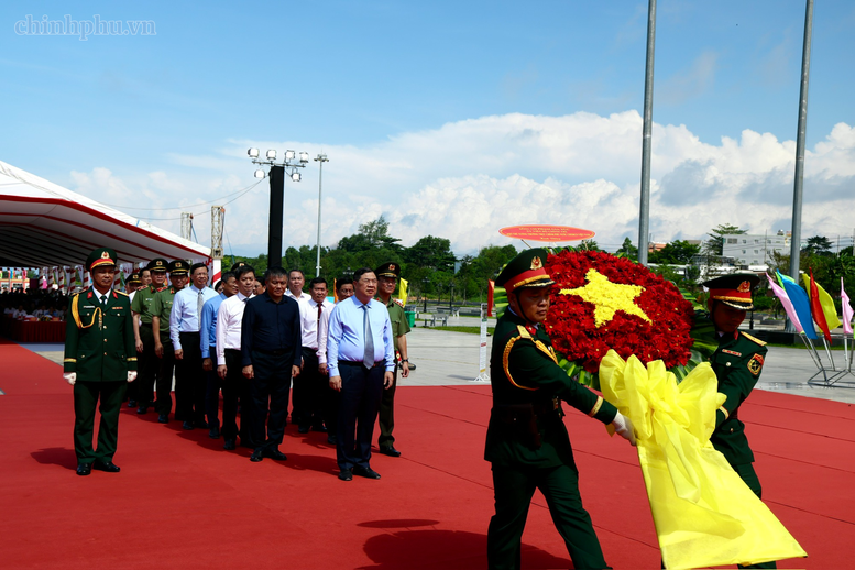 Phó Thủ tướng Thường trực Phạm Gia Túc dự Ngày hội toàn dân bảo vệ an ninh Tổ quốc tại Đặc khu Phú Quốc- Ảnh 2.