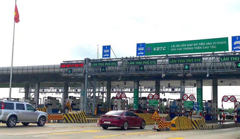 Tạm dừng thu phí dịch vụ tài khoản giao thông 6.600 đồng/tháng- Ảnh 1.