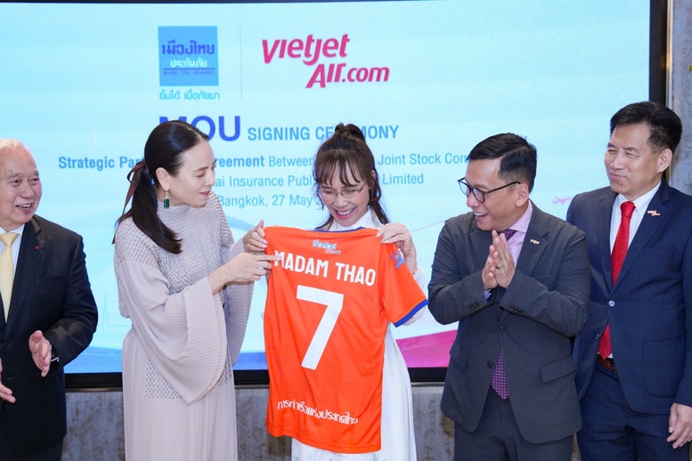 Vietjet và Vikki ‘tiếp lửa’ – Sắc đỏ rực khán đài, Việt Nam thắng thuyết phục Thái Lan 2-0- Ảnh 7.