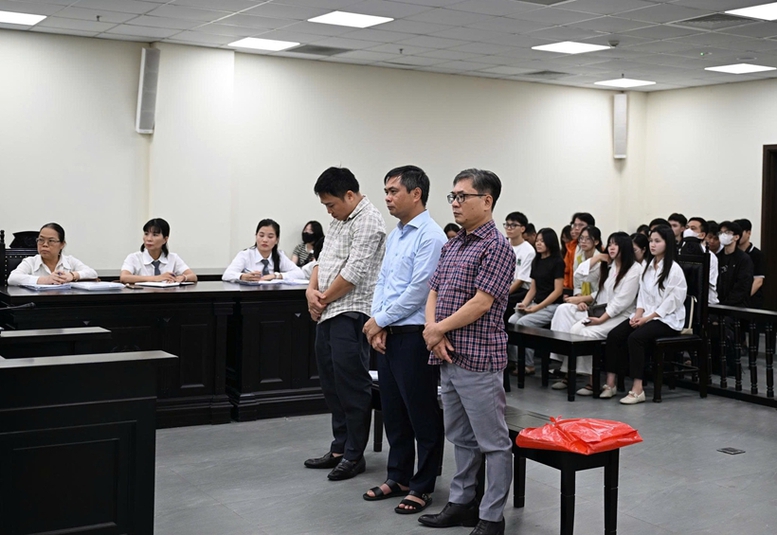 Cựu Hiệu trưởng Trường Cao đẳng Du lịch Hà Nội lĩnh 3 năm tù vì giữ lại tiền hỗ trợ sinh viên- Ảnh 1.