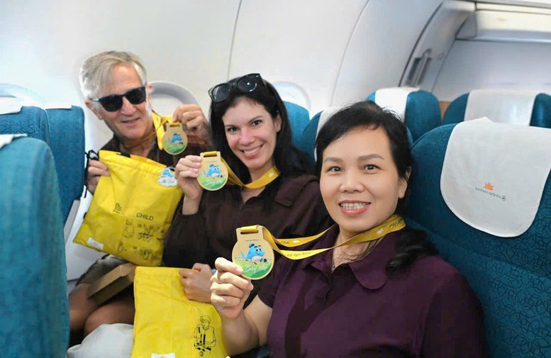 'Bay nhẹ tới Huế', thêm một hành trình xanh cùng Vietnam Airlines- Ảnh 3.