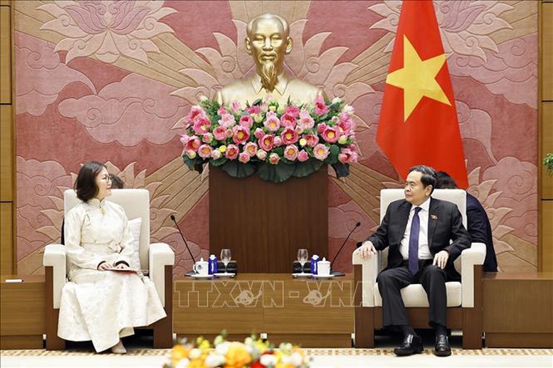 Chủ tịch Quốc hội Trần Thanh Mẫn tiếp Đại sứ Mông Cổ- Ảnh 2.