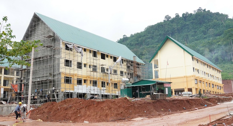 Quảng Trị: 'Chạy nước rút' hoàn thiện trường học vùng biên trước ngày khai giảng- Ảnh 1.
