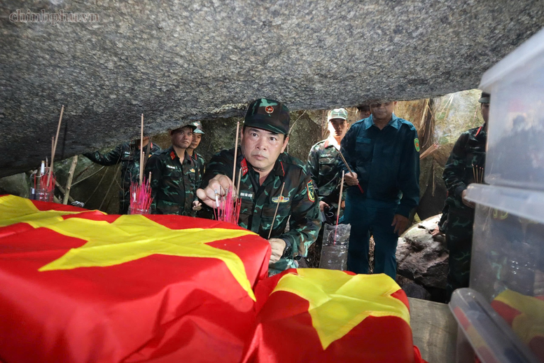 Chiến dịch 500 ngày đêm: Cuộc hành quân trong thời bình tìm kiếm, xác định danh tính liệt sĩ- Ảnh 6.