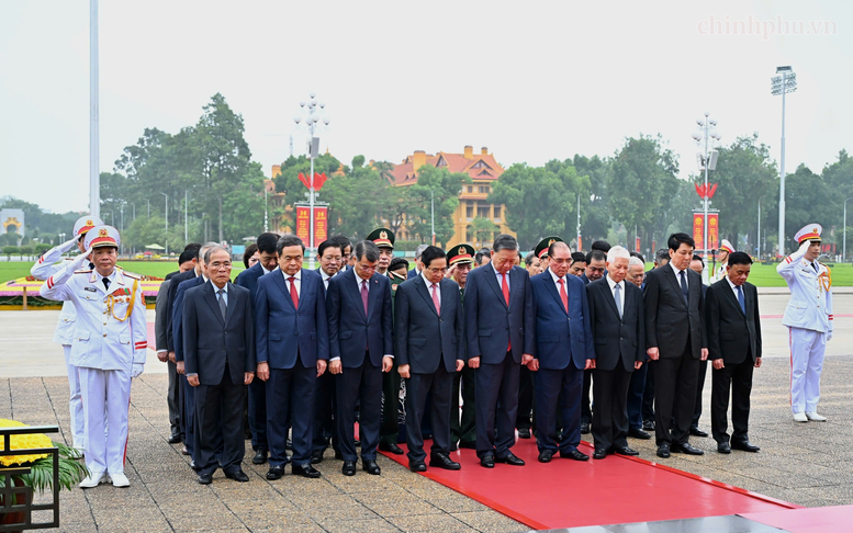 81 năm Quốc khánh: Lãnh đạo Đảng, Nhà nước vào Lăng viếng Chủ tịch Hồ Chí Minh