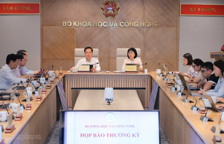 Đẩy mạnh phát triển công nghệ chiến lược, AI và hạ tầng số- Ảnh 1.
