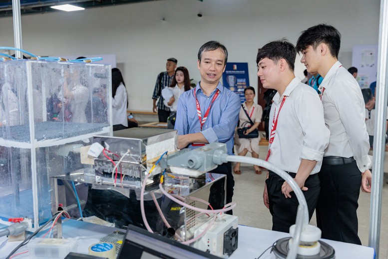 Muốn có nhân lực chất lượng cao, cần đổi cách đầu tư cho đại học- Ảnh 3.