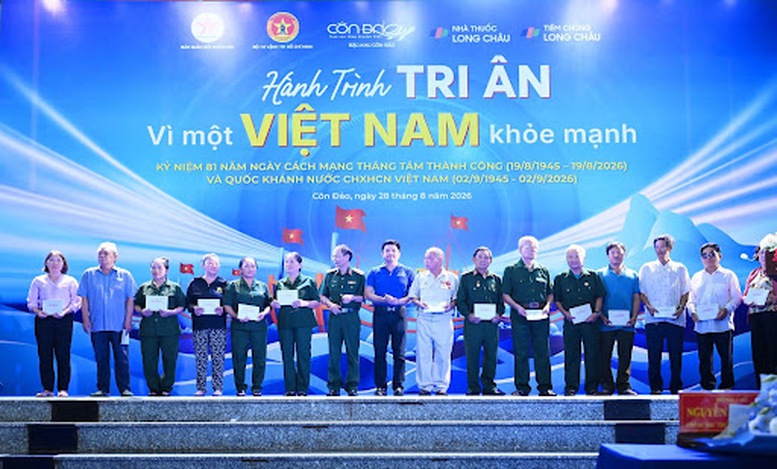 Long Châu đến Côn Đảo: Nối mạch tri ân, chăm sóc sức khỏe nơi đảo xa- Ảnh 5.