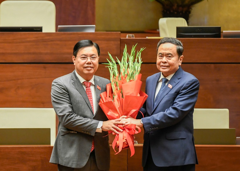 Quốc hội phê chuẩn bổ nhiệm ông Nguyễn Tiến Hải giữ chức Bộ trưởng Bộ Nội vụ- Ảnh 1.