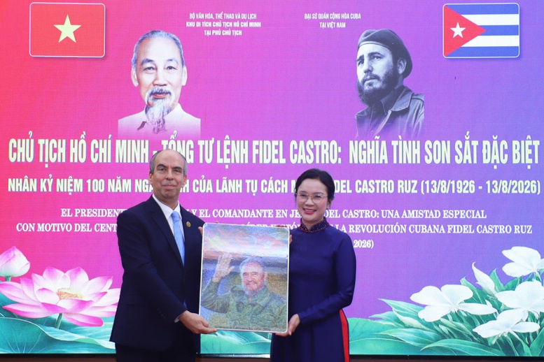 ‘Chủ tịch Hồ Chí Minh - Tổng Tư lệnh Fidel Castro: Nghĩa tình son sắt đặc biệt’- Ảnh 1.