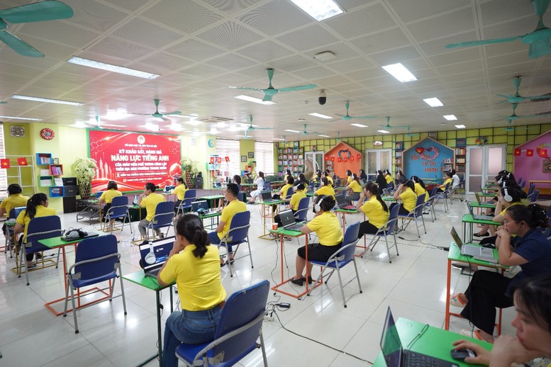 Hơn 83.000 giáo viên tại 11 tỉnh, thành phố hoàn thành khảo sát năng lực tiếng Anh trên nền tảng FSEL- Ảnh 2.