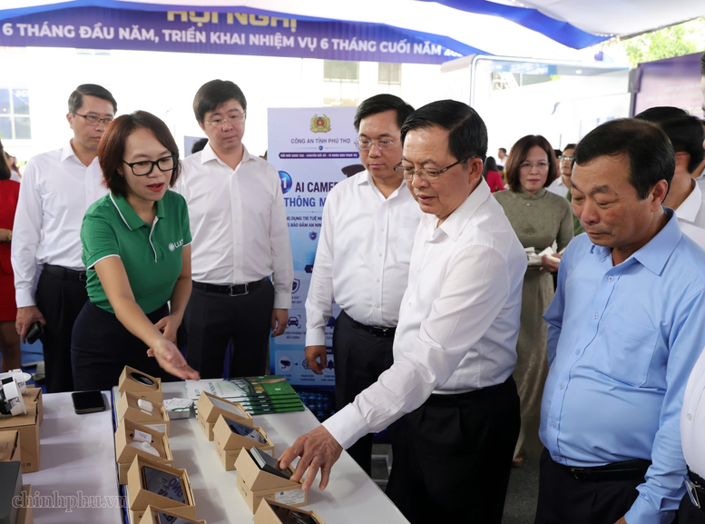 Phú Thọ cần phát triển dựa trên ba trụ cột: Công nghiệp công nghệ cao, văn hóa-du lịch, nông nghiệp xanh- Ảnh 11.