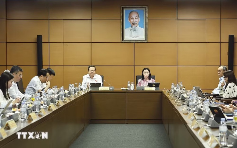 Chuyển tư duy ban phát thông tin sang hỗ trợ người dân tự bảo vệ bằng pháp luật