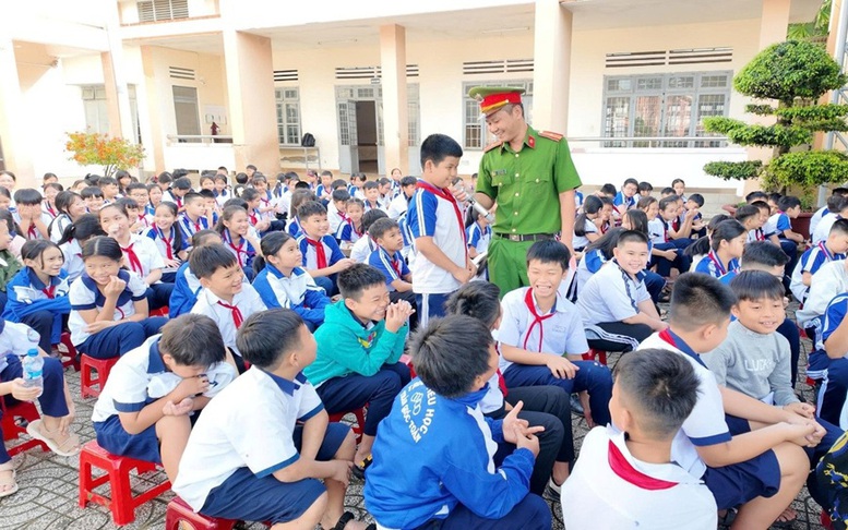 Phối hợp liên ngành bảo đảm an toàn trường học, phòng chống bạo lực học đường