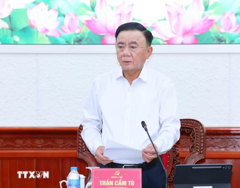 Tăng cường sự l&atilde;nh đạo của Đảng v&agrave; ph&aacute;t huy vai tr&ograve; của c&aacute;c hội quần ch&uacute;ng- Ảnh 1.