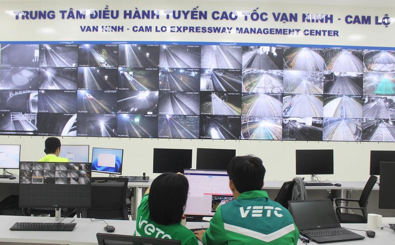 Thu phí cao tốc đoạn Quảng Ngãi-Nha Trang từ ngày 14/8- Ảnh 1.