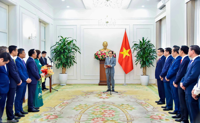 Trao Quyết định bổ nhiệm 2 Thứ trưởng Bộ Ngoại giao- Ảnh 1.