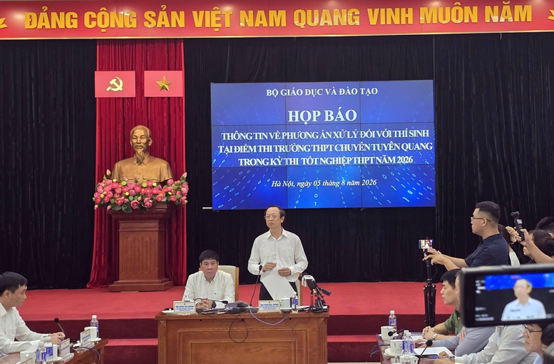 Tổ chức thi lại tất cả các môn tại Điểm thi Trường THPT Chuyên Tuyên Quang- Ảnh 1.
