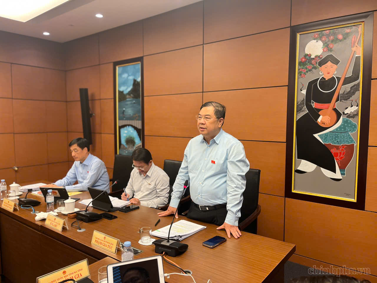 Phó Thủ tướng Thường trực Phạm Gia Túc: Sửa đổi 3 luật trong lĩnh vực ngân hàng nhằm hoàn thiện thể chế, khắc phục khoảng trống pháp lý- Ảnh 1.