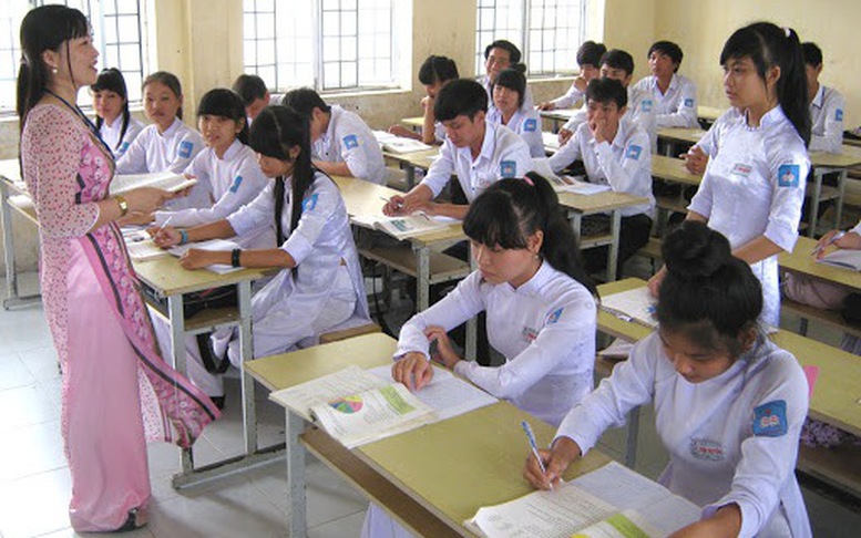 Giáo viên không kiêm nhiệm quá 2 nhiệm vụ