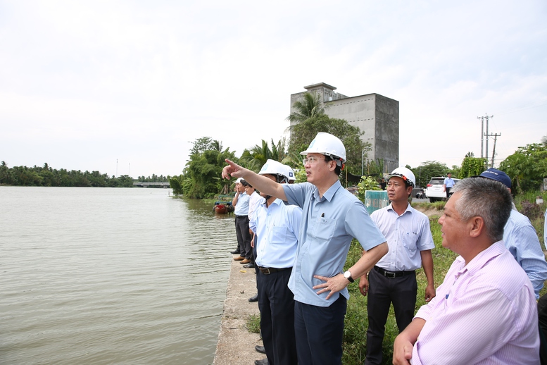 Chủ tịch UBND tỉnh Vĩnh Long: Gỡ điểm nghẽn đầu tư công, tăng tốc giải ngân vốn- Ảnh 2.