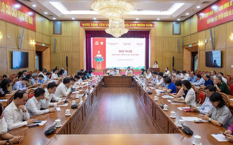 Giữ vững định hướng trong hoạt động xuất bản, lấy uy tín làm thước đo cao nhất
