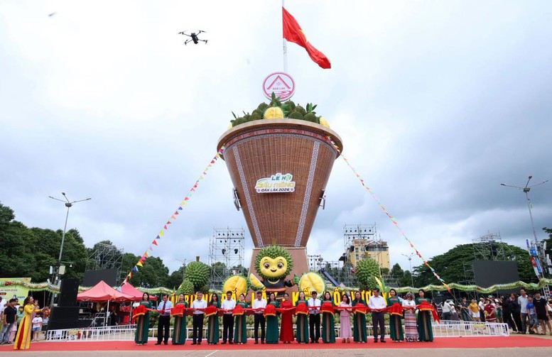 Lễ hội Sầu ri&ecirc;ng Đắk Lắk năm 2026: Nhiều kỷ lục được x&aacute;c lập- Ảnh 4.