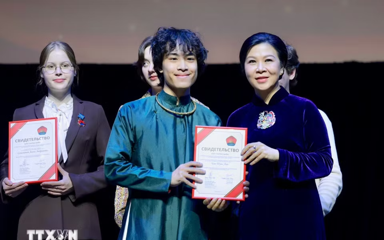 Phu nhân Tổng Bí thư, Chủ tịch nước Tô Lâm thăm Trường phổ thông số 1253