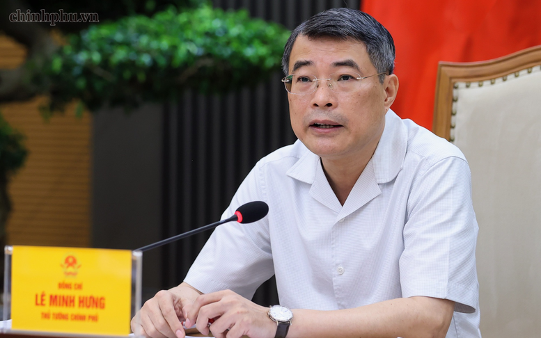 Thủ tướng: Cắt giảm tối đa các khâu trung gian, giảm chi phí, bảo đảm đủ xăng dầu trong mọi tình huống