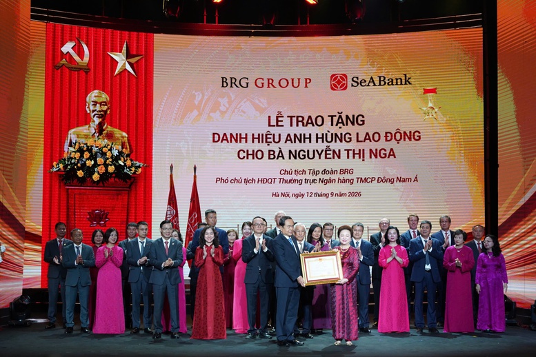 Chủ tịch Tập đoàn BRG Nguyễn Thị Nga được phong tặng danh hiệu Anh hùng Lao động thời kỳ đổi mới- Ảnh 1.