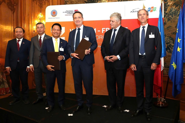 T&T Group cùng 'người khổng lồ' TotalEnergies phát triển dự án điện khí LNG tỷ đô tại Việt Nam- Ảnh 1.