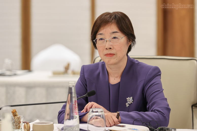 Chủ tịch Ngân hàng AIIB cam kết tiếp tục đồng hành cùng Việt Nam phát triển cơ sở hạ tầng bền vững- Ảnh 4.