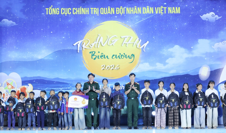 &lsquo;Trăng thu bi&ecirc;n cương 2026&rsquo;: Trao y&ecirc;u thương, tiếp sức trẻ em v&ugrave;ng cao- Ảnh 2.