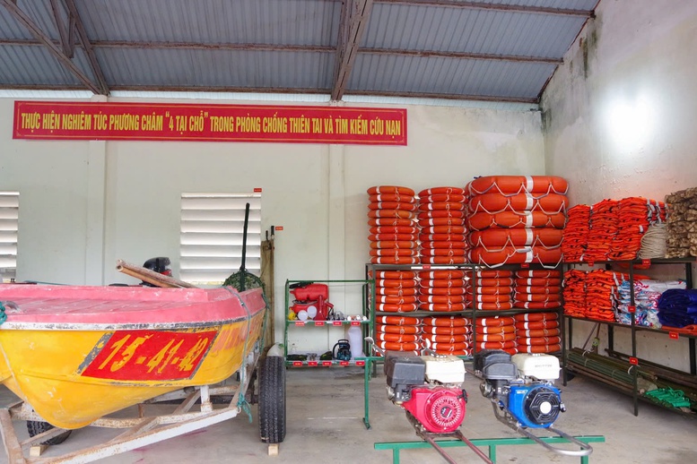 Quảng Trị: Hơn 2.400 người dân được sơ tán để ứng phó với mưa lũ- Ảnh 4.