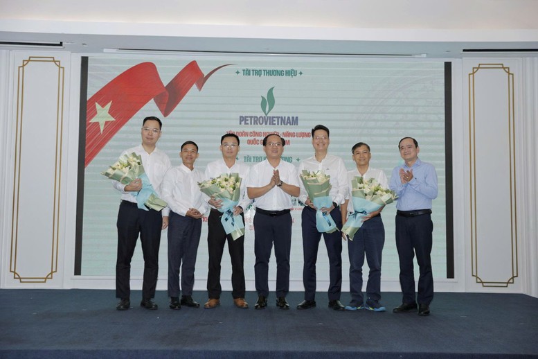 Hơn 7.000 runners đồng hành cùng Phân bón Cà Mau tại đất Mũi- Ảnh 1.