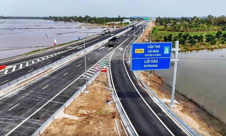 Hoãn thu phí cao tốc Cần Thơ - Cà Mau từ 15/9 - Ảnh 1.