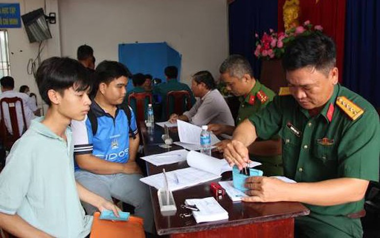Thủ tục chuyển đăng ký nghĩa vụ quân sự về trường đại học