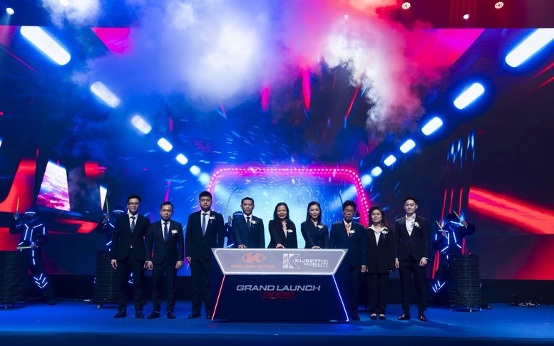 Xe bus 'Made in Vietnam' thương hiệu KIM LONG ra mắt thị trường Thái Lan