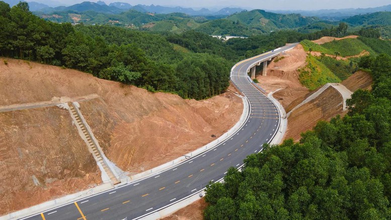 Đưa vào khai thác đường Hồ Chí Minh qua Tuyên Quang, Thái Nguyên ngay trong tháng 9- Ảnh 1.