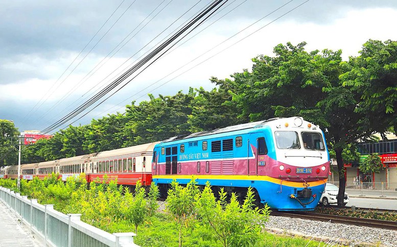 Ngừng chạy nhiều chuyến tàu do mưa lũ đến ngày 19/9