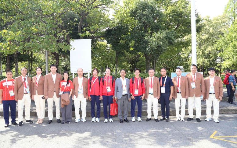Lãnh đạo Bộ VHTTDL thăm, động viên Đoàn Thể thao Việt Nam tại ASIAD 20
