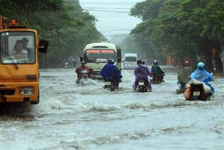Ứng phó mưa, lũ: Di dời hơn 2.800 hộ dân tại 5 tỉnh, thành phố đến nơi an toàn - Ảnh 1.