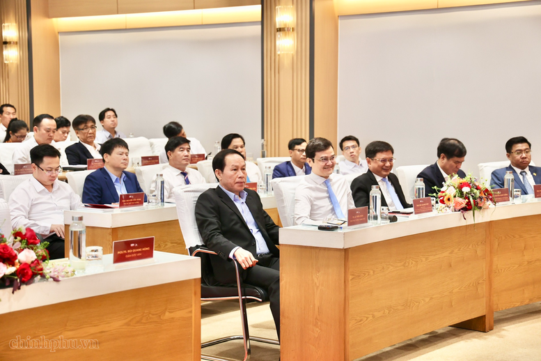 Các trường đại học cần tiên phong phát hiện vấn đề, đề xuất cách làm mới- Ảnh 1.